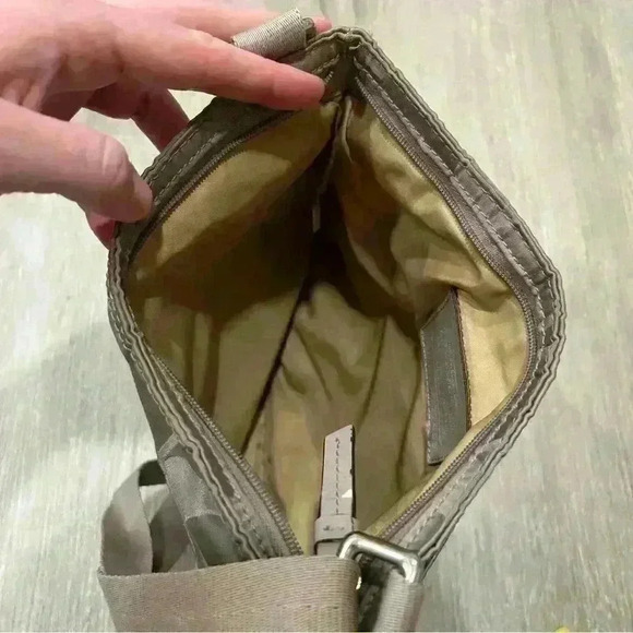 Coach Authentic Signature Getaway Nylon Adjustable Crossbody Bag Purse Grey - Picture 5 of 6